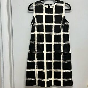 NWT Eliza J Sleeveless Shift Dress Size 10